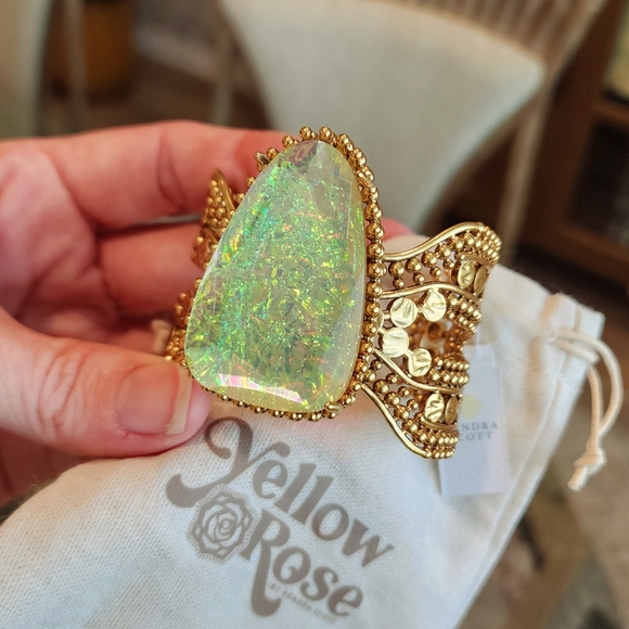 Kendra Scott Yellow Rose Abena Bracelet - Picture 4 of 5